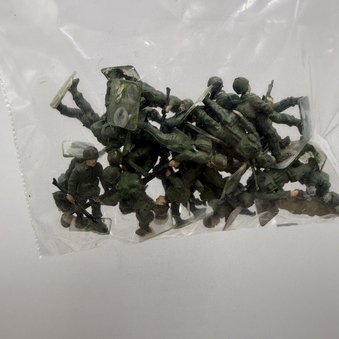 Airfix 1/32 Toy Soldiers Unpainted Miniature Plastic Soldiers Lot