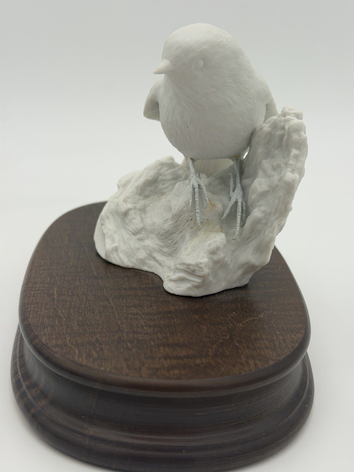 Rare R.K. Searles Porcelain White Bisque Bird Figurine On Wood Base 1980 Signed