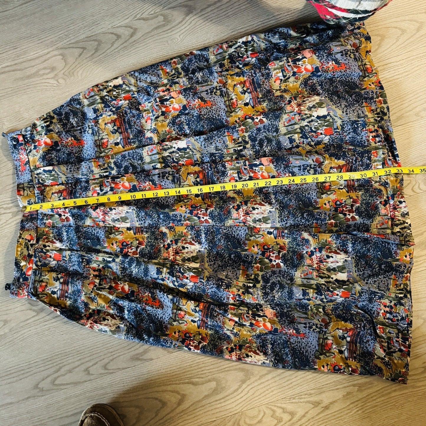 Geiger Pleated Printed Pure Wool Skirt size 42 Made In Austria Vintage 33inL