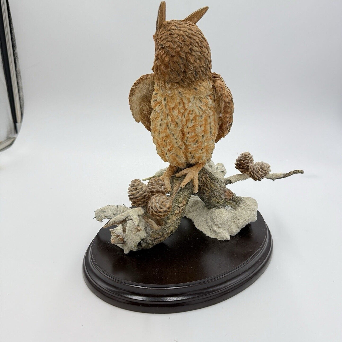 Large Country Artist Long Eared Owl Painted On Wooden Base 2002 Rare 11”H