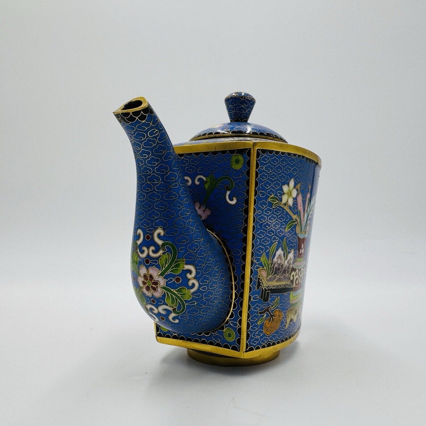 Antique cloisonne enamel teapot 19th C. Qing dynasty Brass Lidded W:7-1/2" H:6"