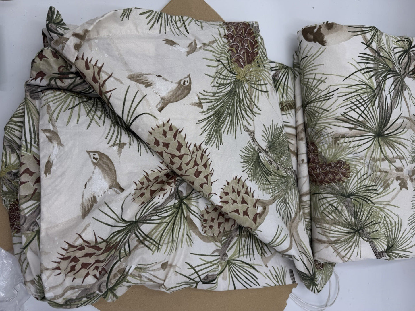 Pottery Barn Winter Pinecone Bird Pattern 100% Cotton Full / Queen Duvet Cover