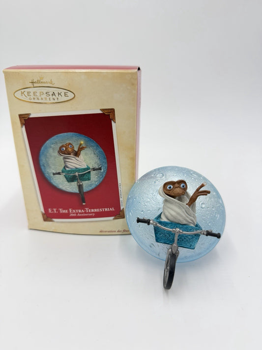 Hallmark Keepsake Ornament Extra-Terrestrial Movie 2002 20th Anniversary E T Xms
