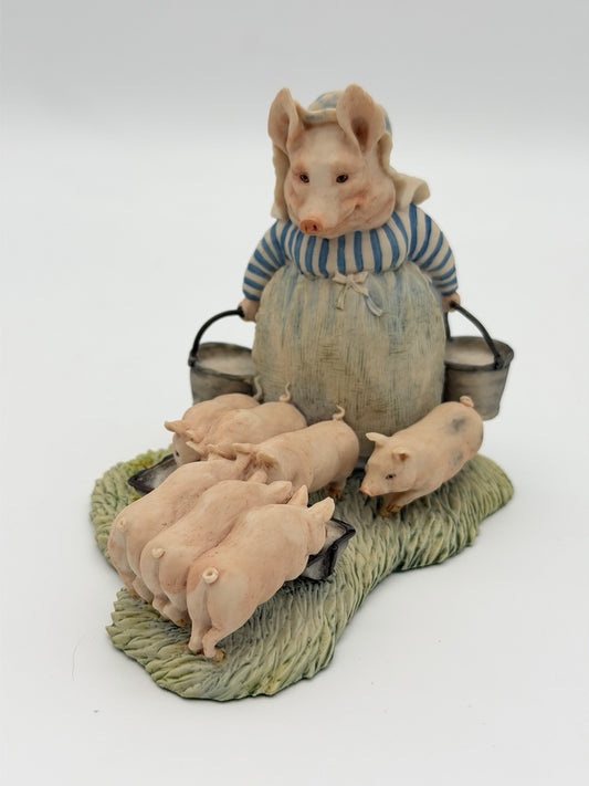 Border Arts Scotland Beatrix Potter Aunt Pettitoes Feeding the Piglets Figurine