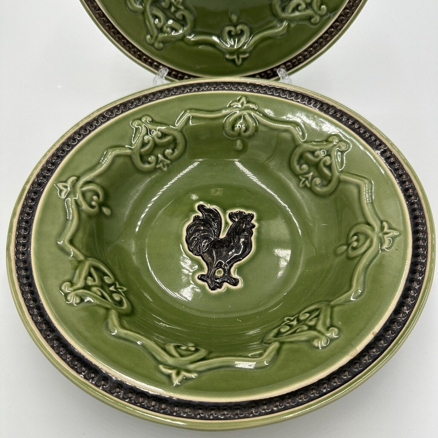 Cracker Barrel Bowl and Plate Set Elegant Rooster Green 9 5/8in X 2in Rimmed