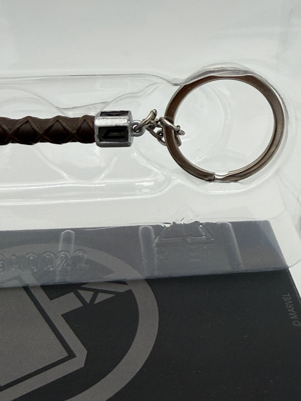 Marvel Avengers Earth's Mightiest Edition Thor Hammer Mjolnir Keychain Sealed