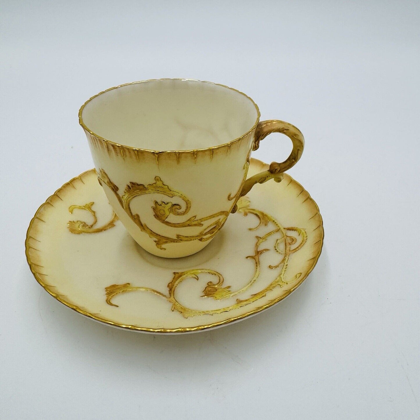 Antique 19th Royal Worcester Hand Painted Tea Cup & Saucer #1564 Embossed Gilt