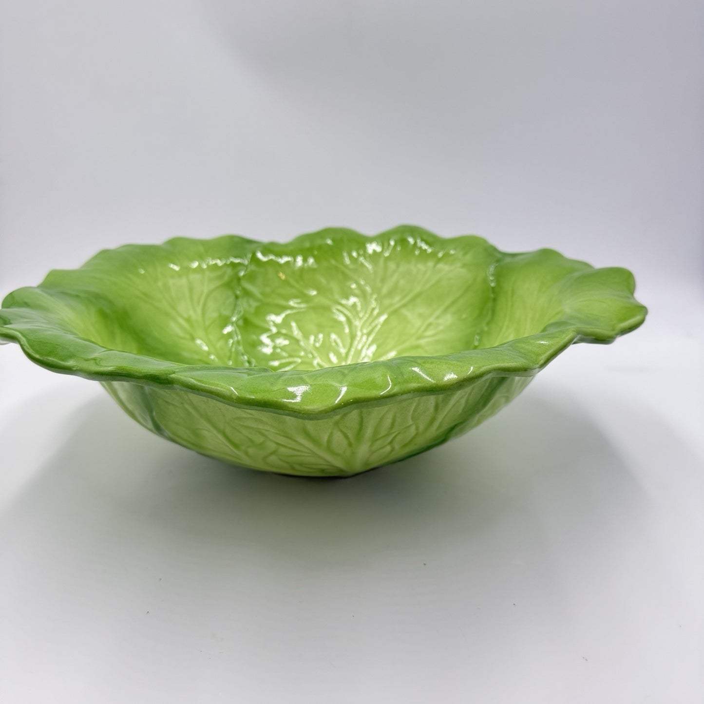 Metlox Manufacturing & Co USA Art Pottery Large Cabbage Ceramic Green Bowl 4”x15