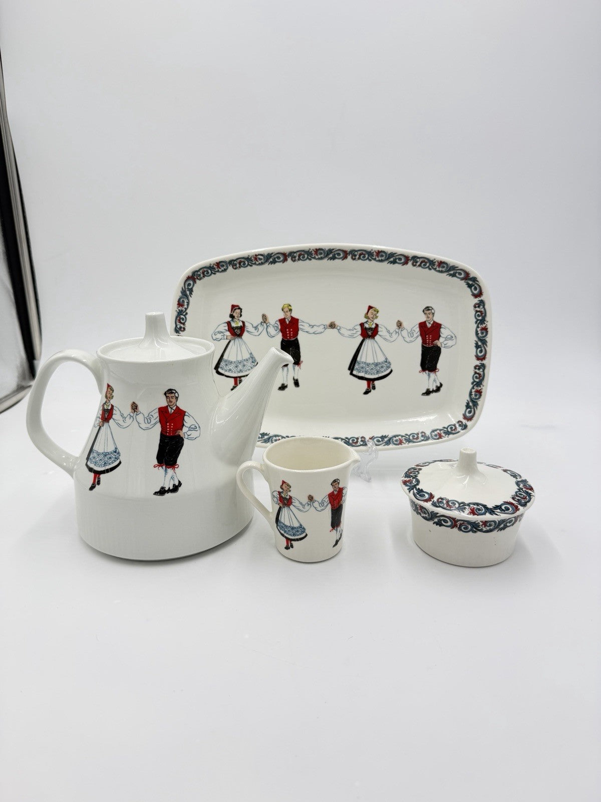 Vintage Figgjo Flint Hardanger Dancers Teapot Creamer Sugar Bowl Platter  Norway