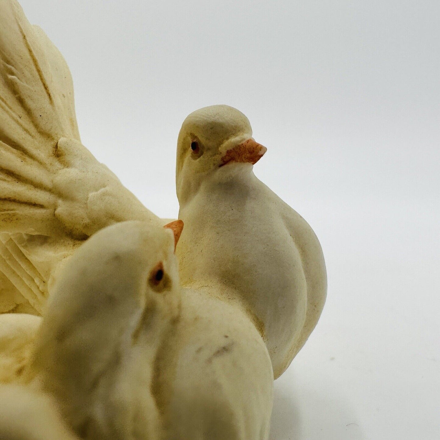 Tay Porcelain Italy Miniature Figurine Pigeons Doves Love 2.2in H X 3in Vintage