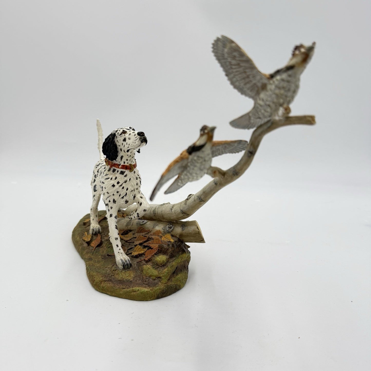 The Danbury Mint Autumn Wings Hunting Dog  Signed Stan Bentall Sculpture 8”x12”