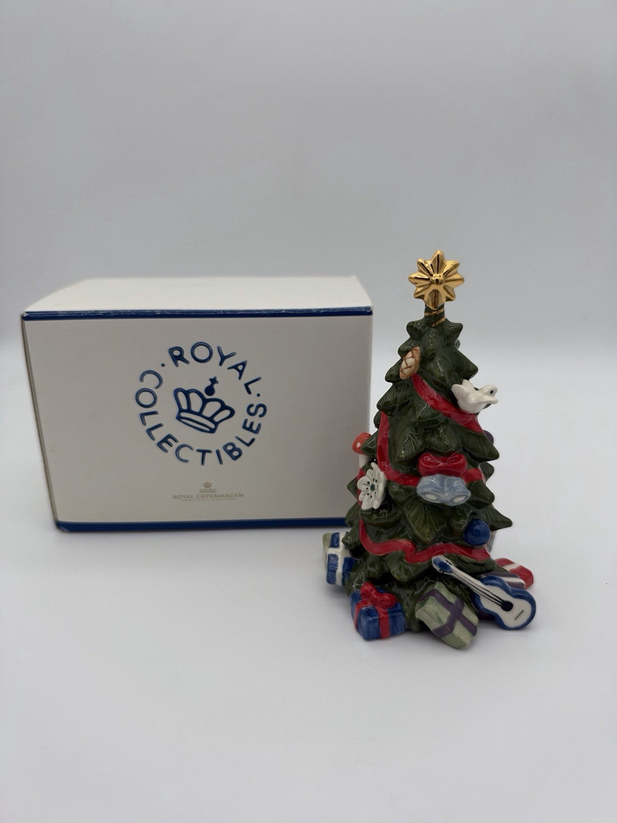 2017 Royal Copenhagen Annual Porcelain Christmas Tree Denmark Figurine Rare