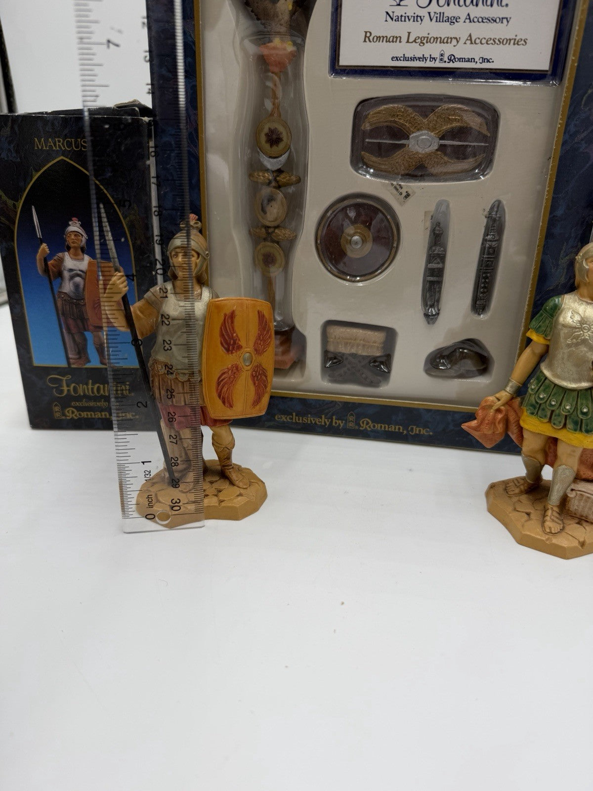Fontanini Roman Legionary Accessories & Soldiers Marcus & Alexander Figurines