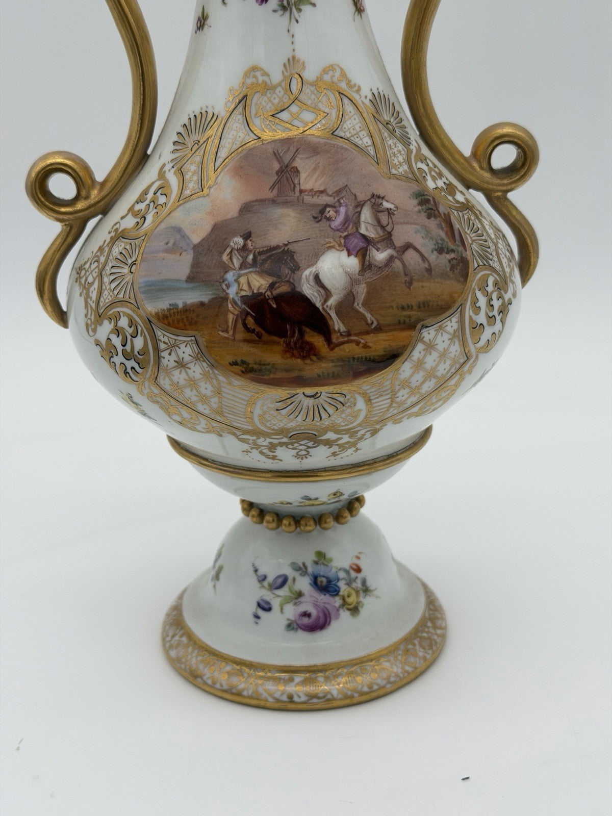 Antique Meissen Porcelain Amphora Double Handle Painted Horses Battle Vase 12”H