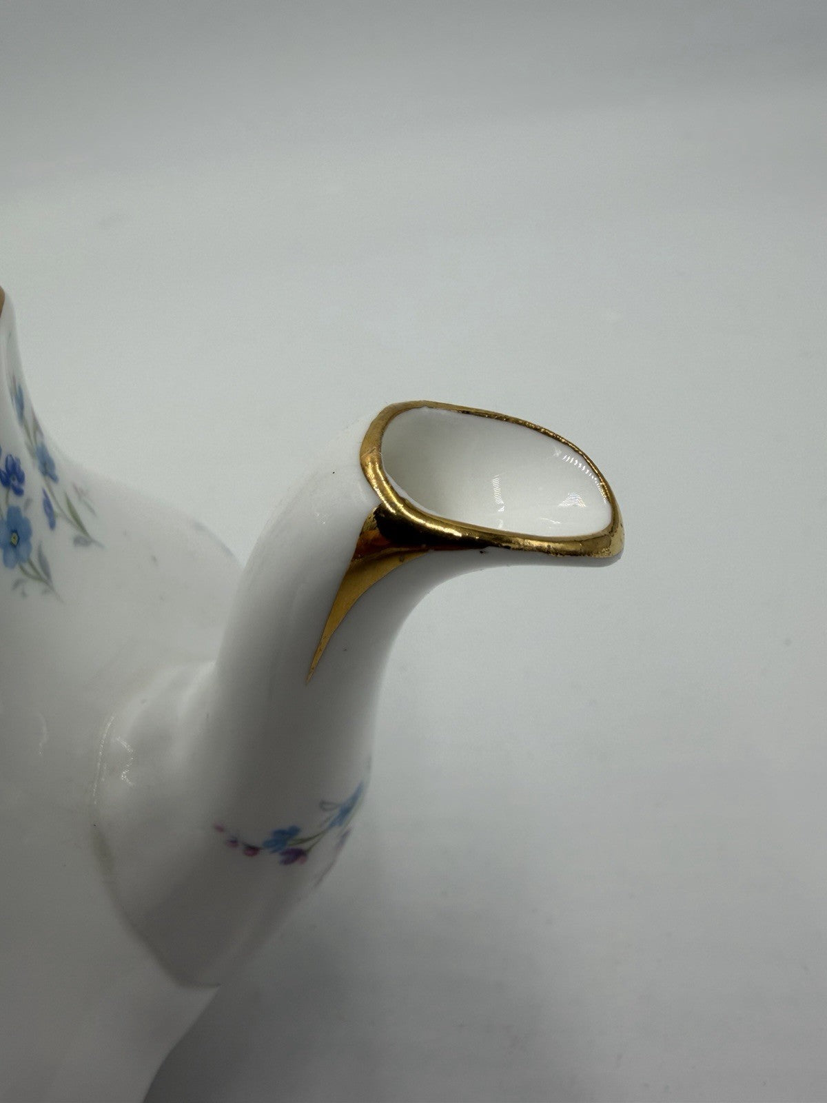 Royal Albert England Floral Memory Lane Bone China Teapot 6 Cup Vintage W/Lid