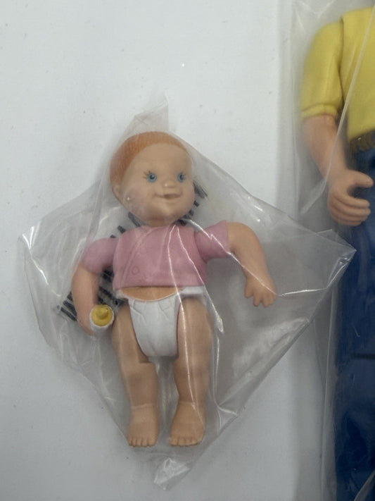 Vintage Fisher-Price Loving Family Dollhouse Mom Dad Babies Action Figurines New