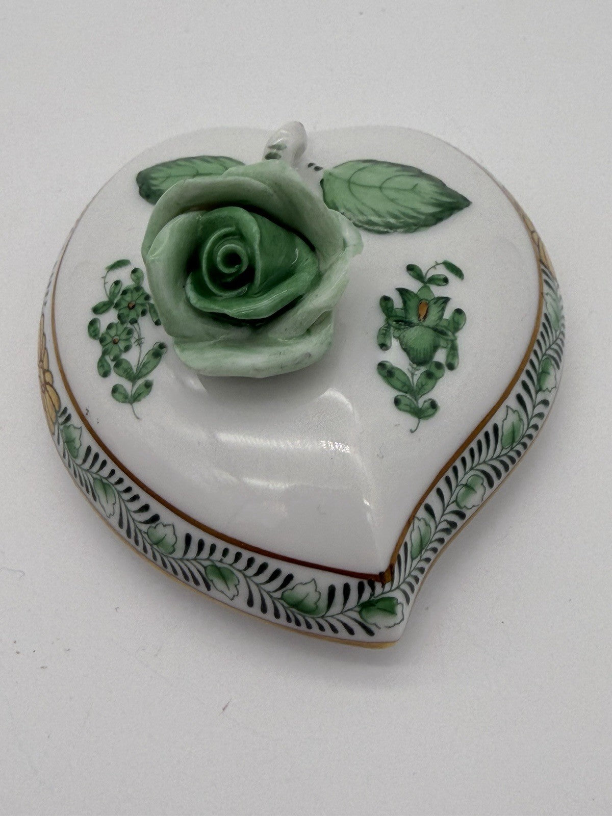 Herend Hungry Heart-shaped Trinket Box Green Rose On The Lid Porcelain (Lid Only