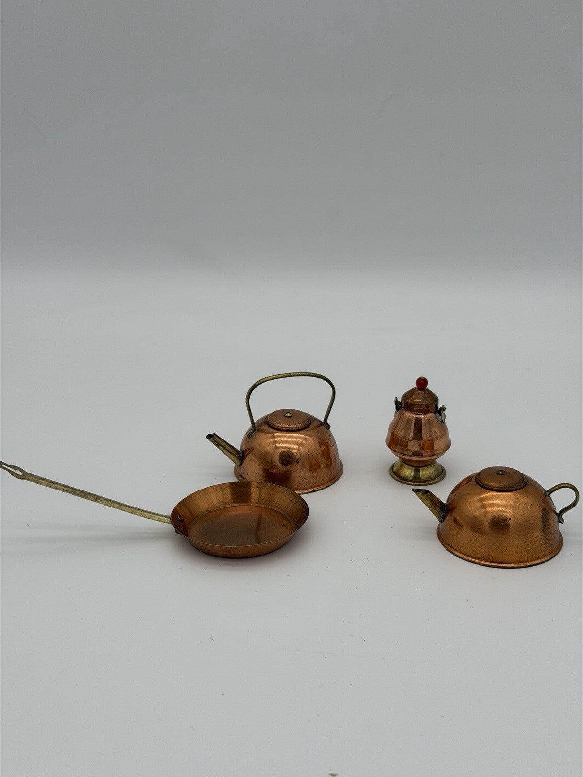 Vintage English Copper Ware Miniature Kettle Dollhouse Metal Retro Set 4 PCs