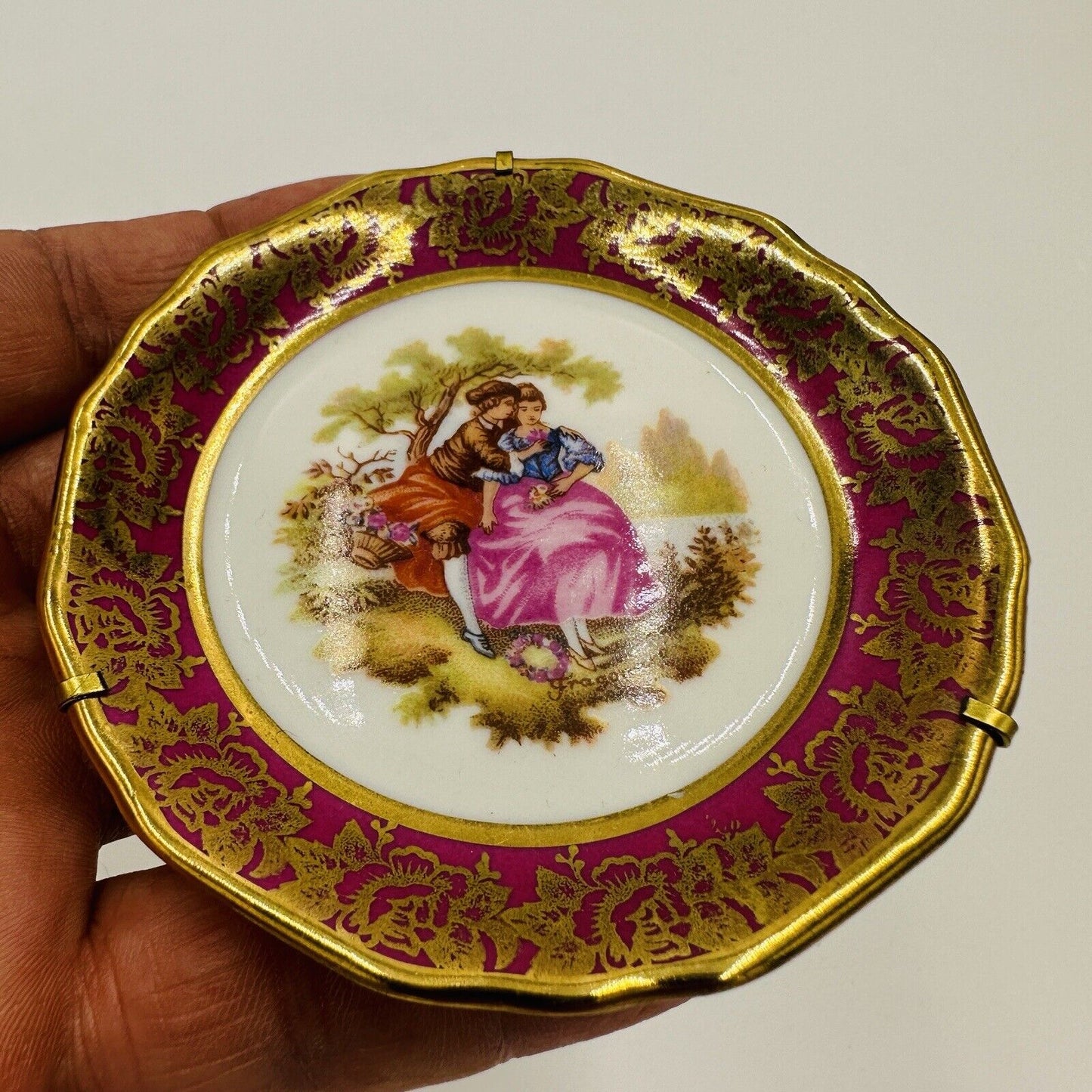 Limoges Miniature Plates Courting Couple & Cherubs Porcelain France Traditional