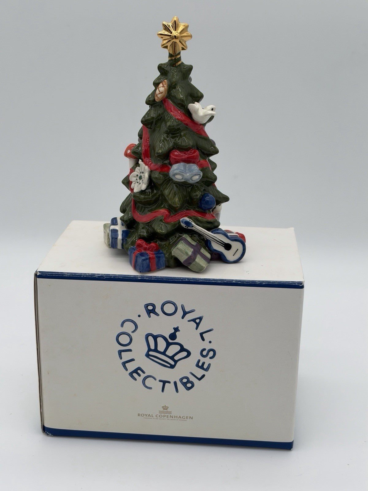 2017 Royal Copenhagen Annual Porcelain Christmas Tree Denmark Figurine Rare