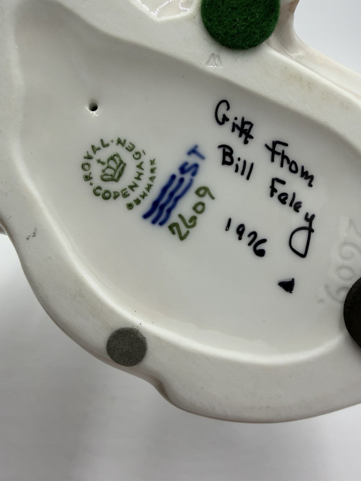 Vintage Royal Copenhagen porcelain #2609 Denmark Deer Fawn Figurine 5”Hx6”