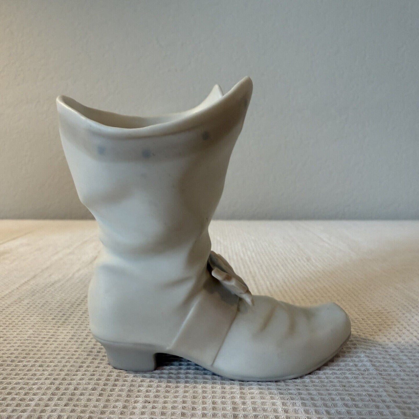 Lladro Nao Warrior Musketeer Buckle Boot 4in Porcelain 1960’s Spain Matte Finish