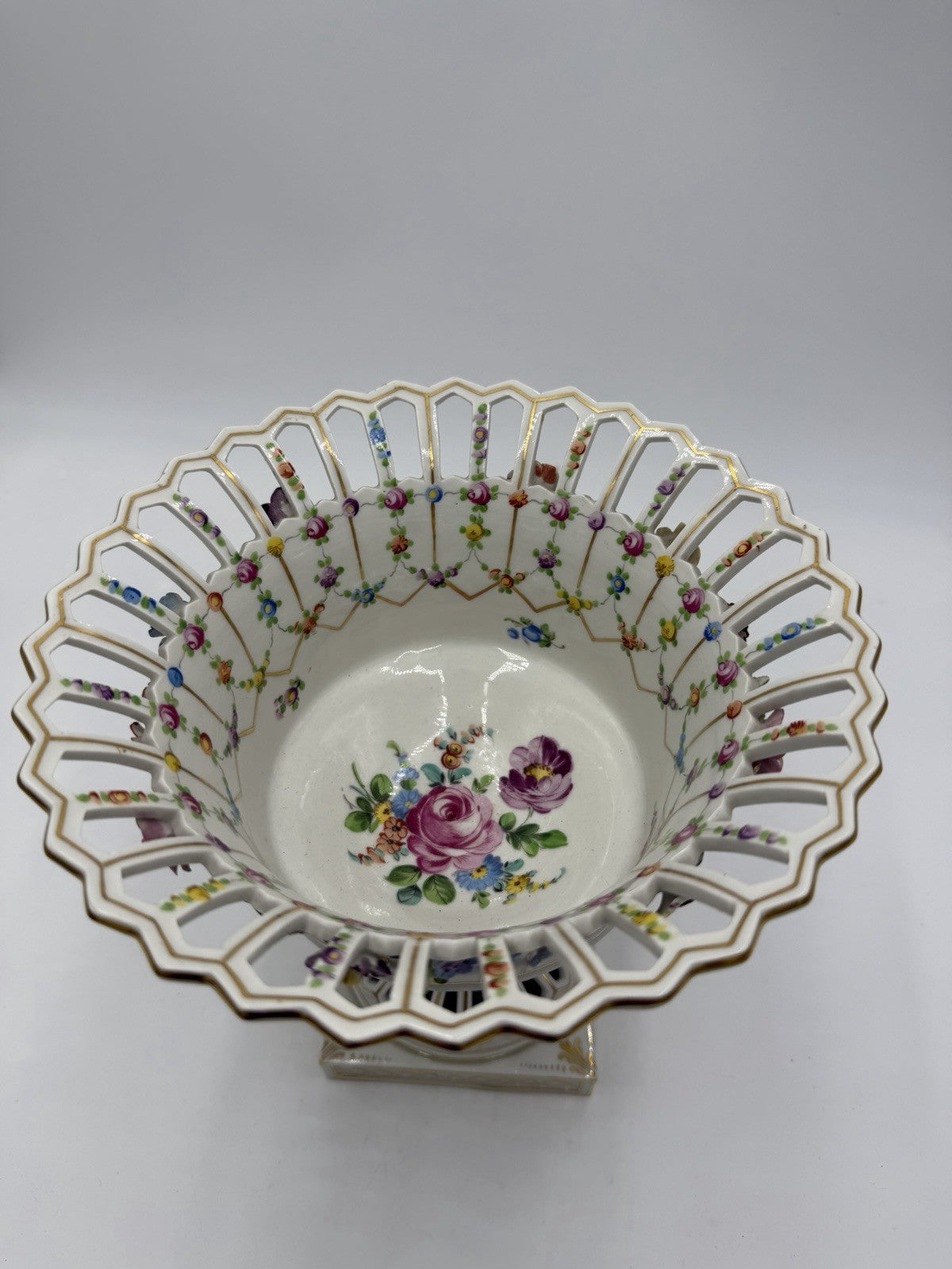 Antique Dresden Porcelain GermanyReticulated Pedestal Bowl W/ Encrusted Flowers