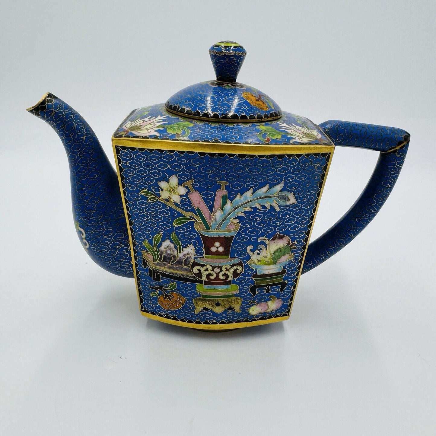 Antique cloisonne enamel teapot 19th C. Qing dynasty Brass Lidded W:7-1/2" H:6"