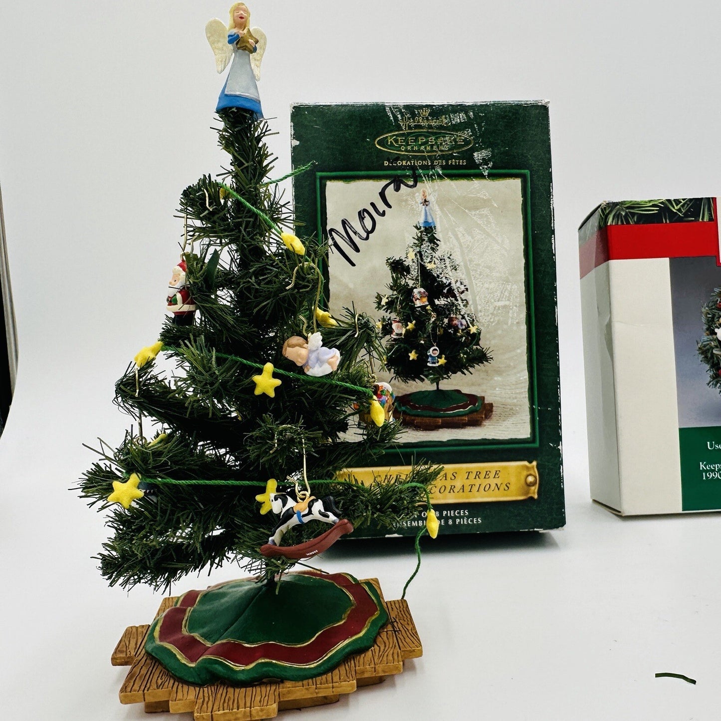 Hallmark Christmas Tree Wreath Frosty And Friends Keepsake Miniature Set