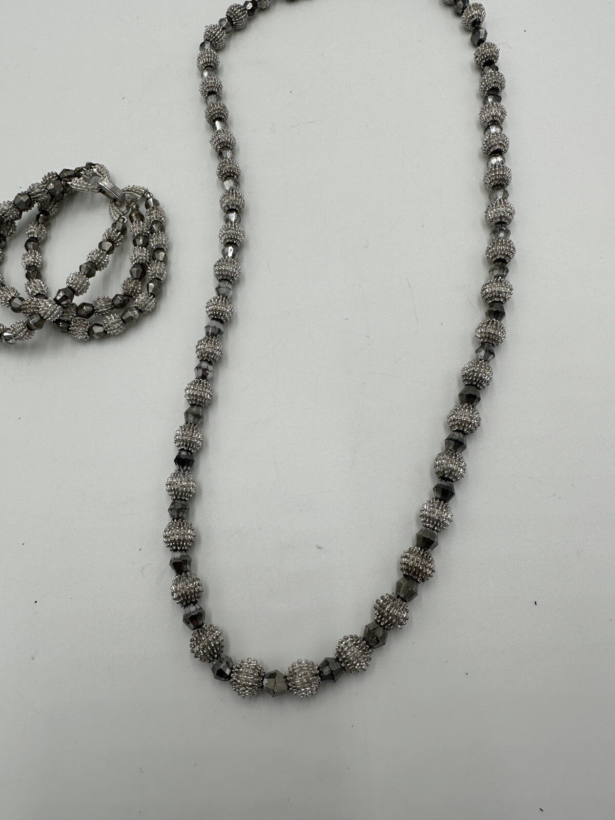 Crown Trifari Women's Jewelry Necklace And Bracelet Nubby Silver 26in Electra