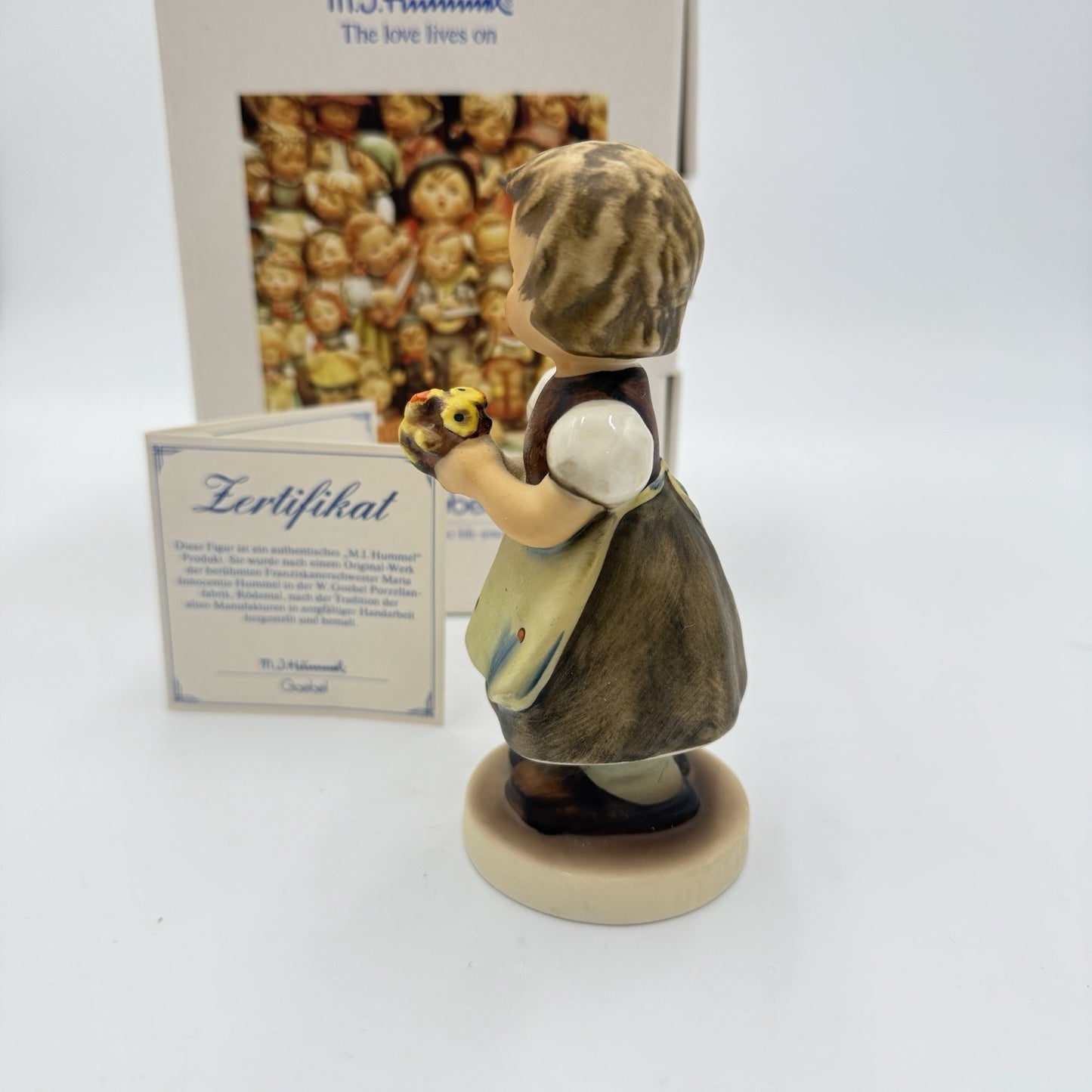 Goebel M.I. Hummel "FOR MOTHER" 5.5" Figurine 1963 Mold #257 Porcelain Vintage