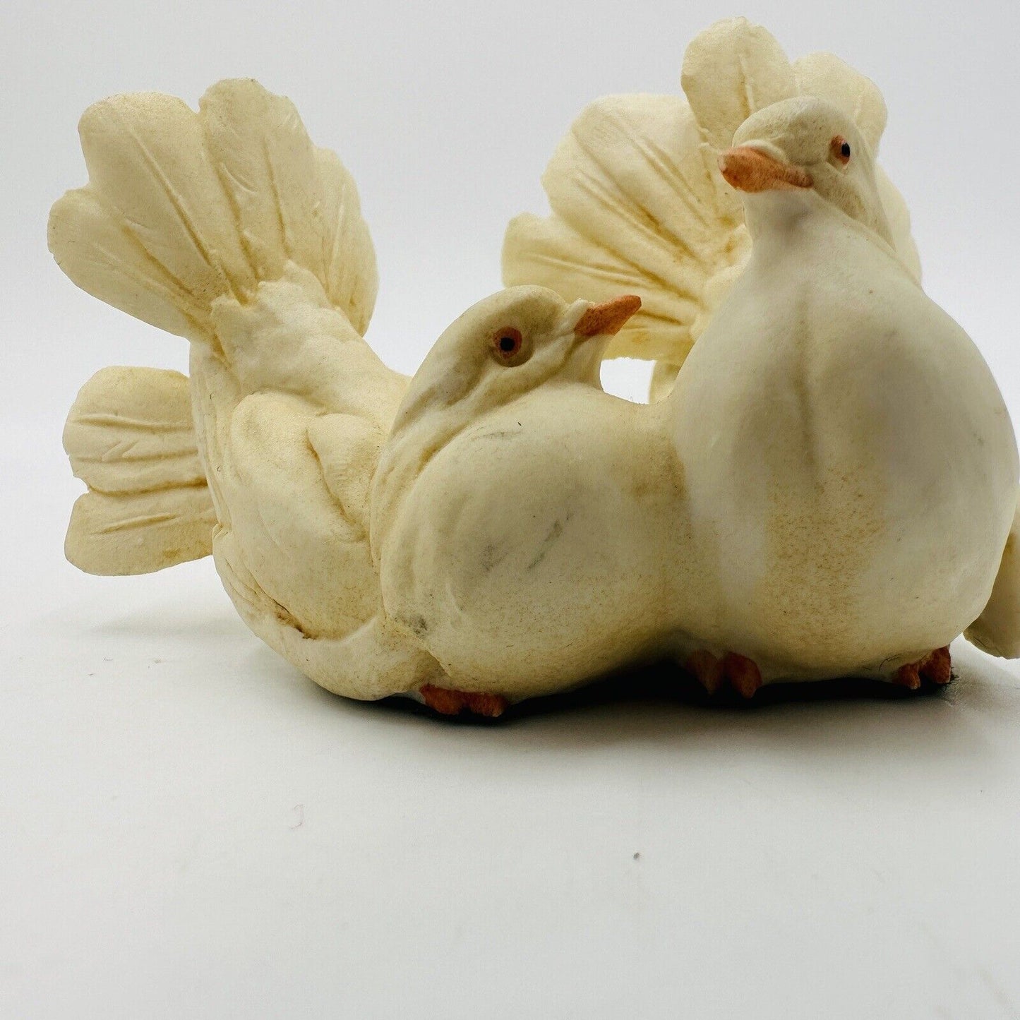 Tay Porcelain Italy Miniature Figurine Pigeons Doves Love 2.2in H X 3in Vintage