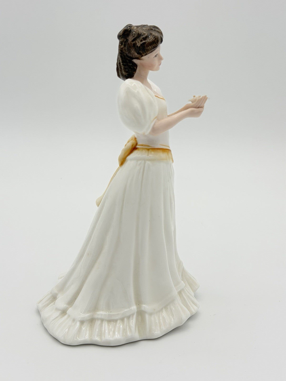 Royal Doulton England Porcelain Maria HN3381 Figurine Painted Rare 8”H Vintage