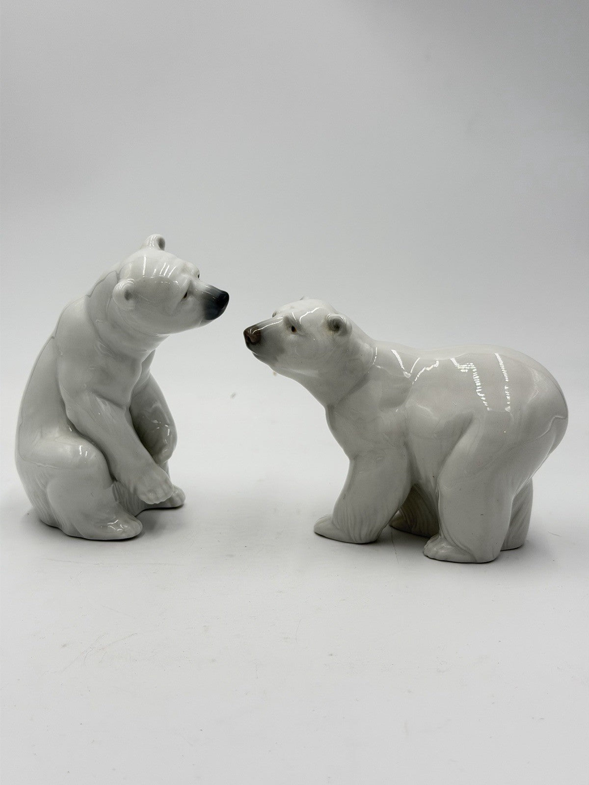 Lladro Polar Spain Porcelain Pair Polar Beats Figurine White  Juan Huerta 70s