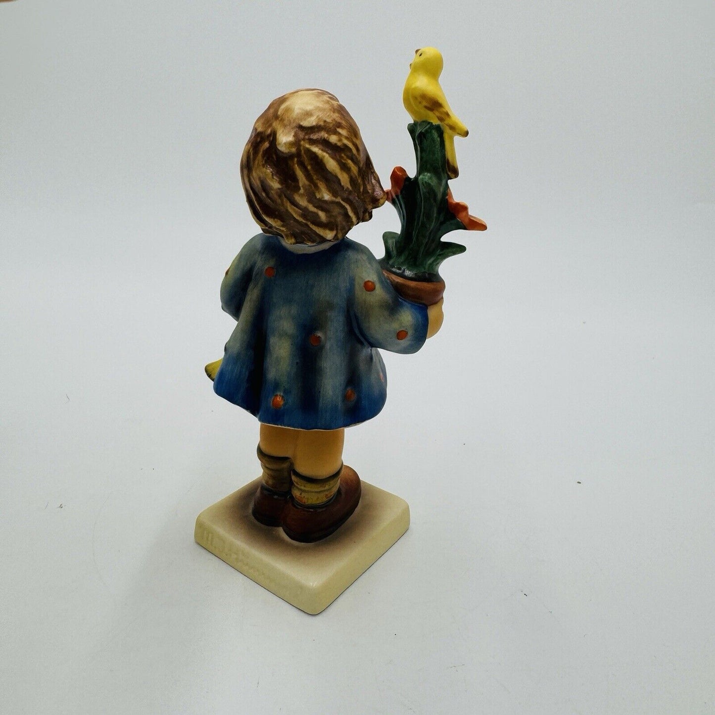 Hummel Goebel Congratulation Figurine Girl with Bird Plant & Horn  #17/0 Vintage