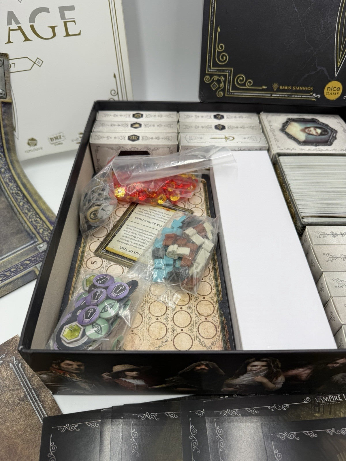 Vampire The Masquerade Heritage A Legacy Board Game 1306-1997 Used