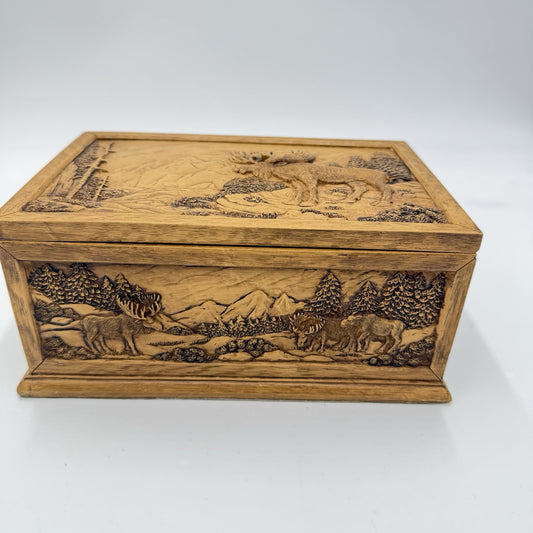 Vintage Resin Moose Carving Keepsake Jewelry Trinket Box Cabin Lodge Decor