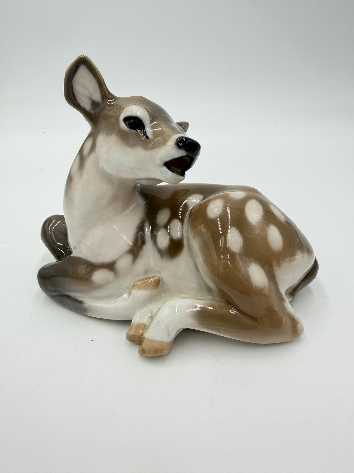 Vintage Royal Copenhagen porcelain #2609 Denmark Deer Fawn Figurine 5”Hx6”