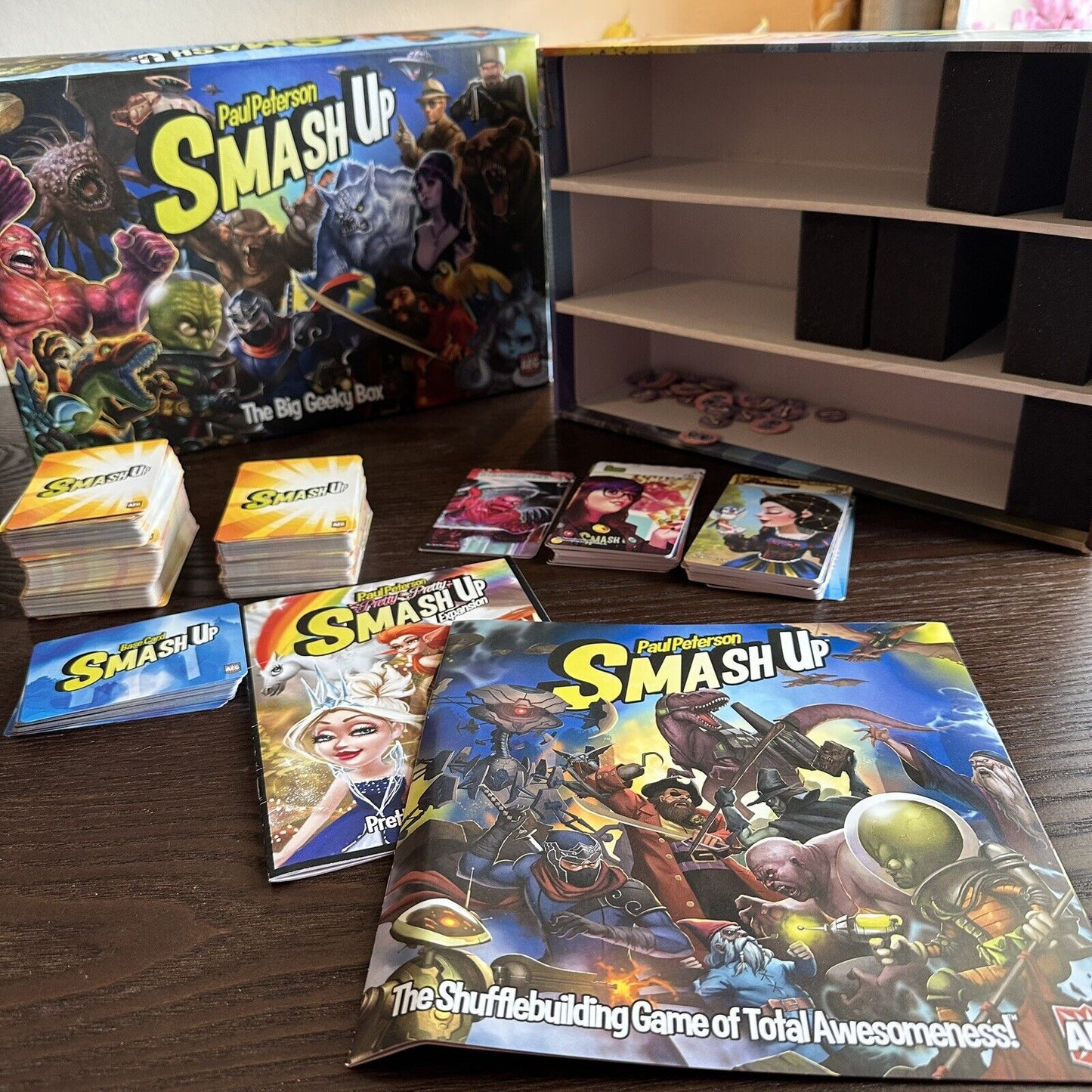 AEG Smash Up Expansion Big Geeky Box Base Game Plus Extra Cards & Pretty Pretty