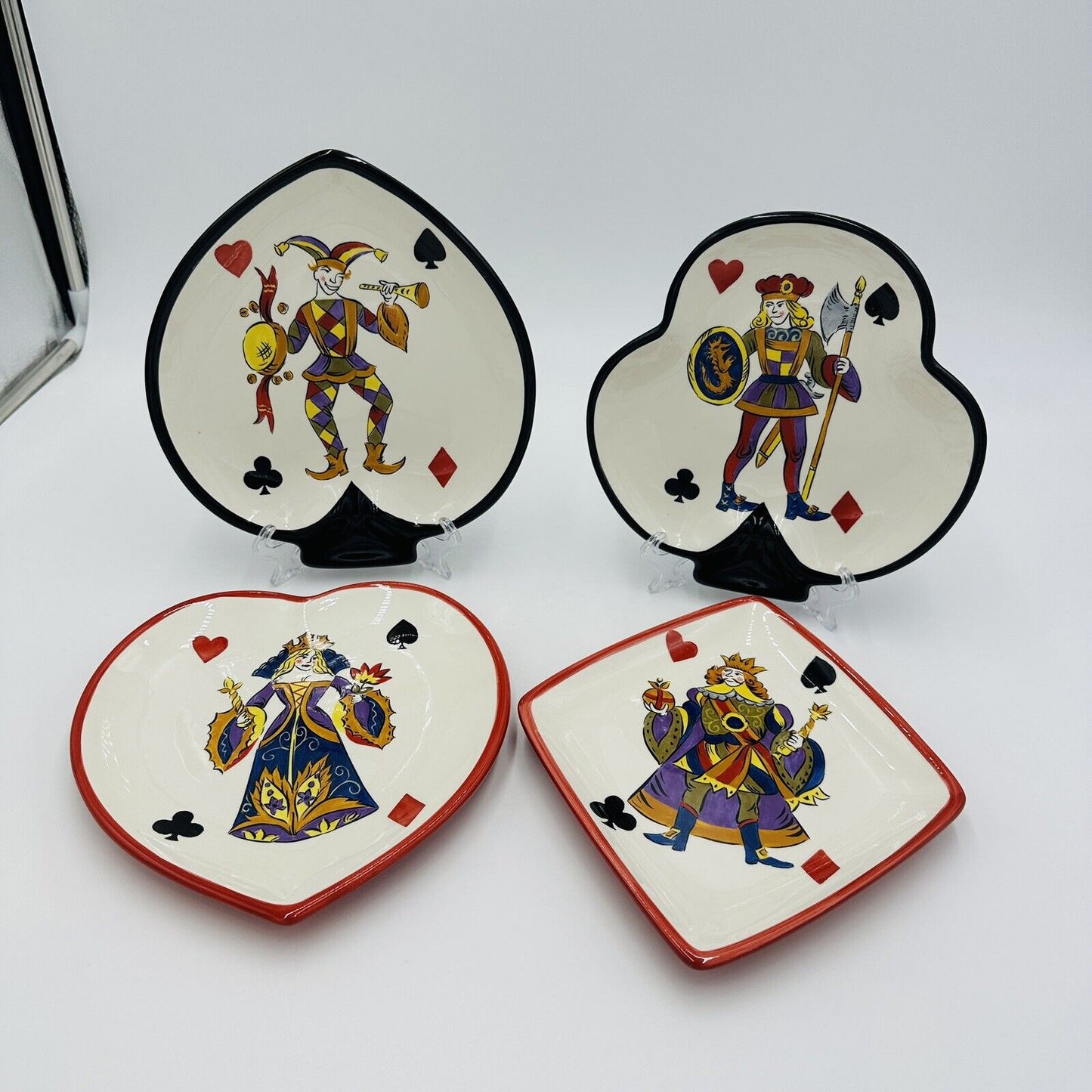 Tabletops Poker Plates Ceramic Hand Painted Gallery King of Hearts Set of 4