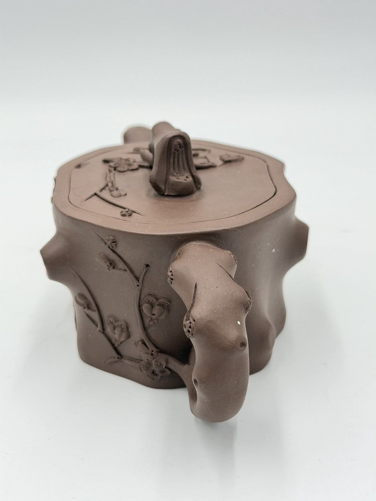 Chinese Yixing Zisha Clay Teapot Art Pottery Carved Tree Trunk Design