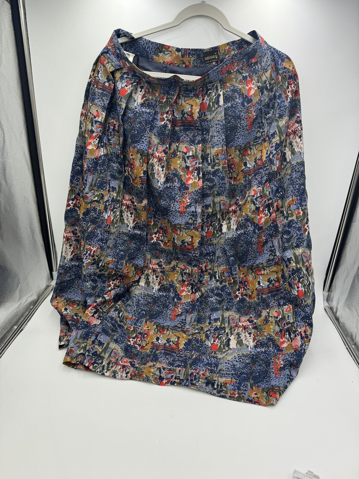 Geiger Pleated Printed Pure Wool Skirt size 42 Made In Austria Vintage 33inL