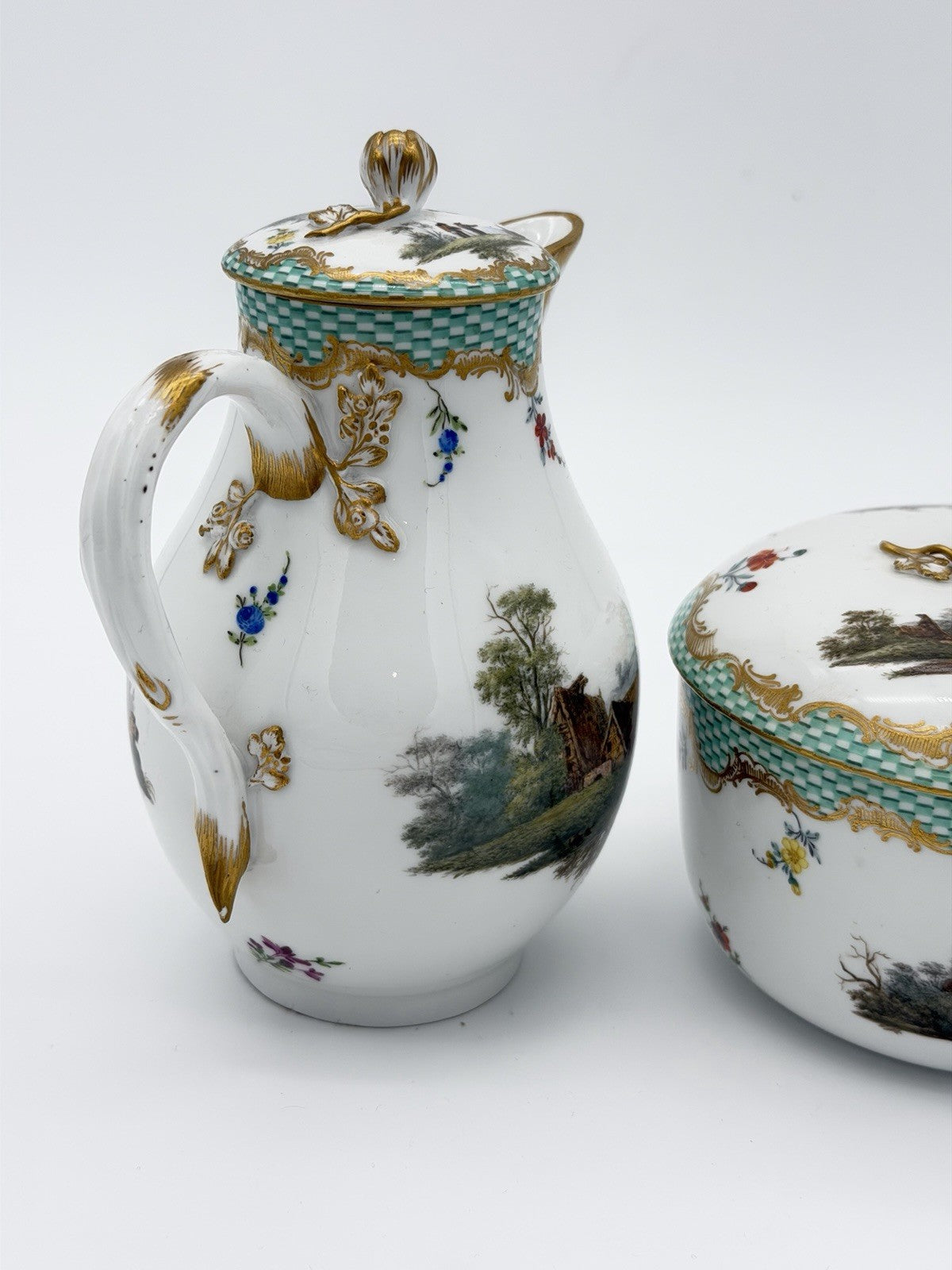 Rare Meissen C.1720 Porcelain Painted Country Scene Milk Jug & Sugar Bowl Antiqu