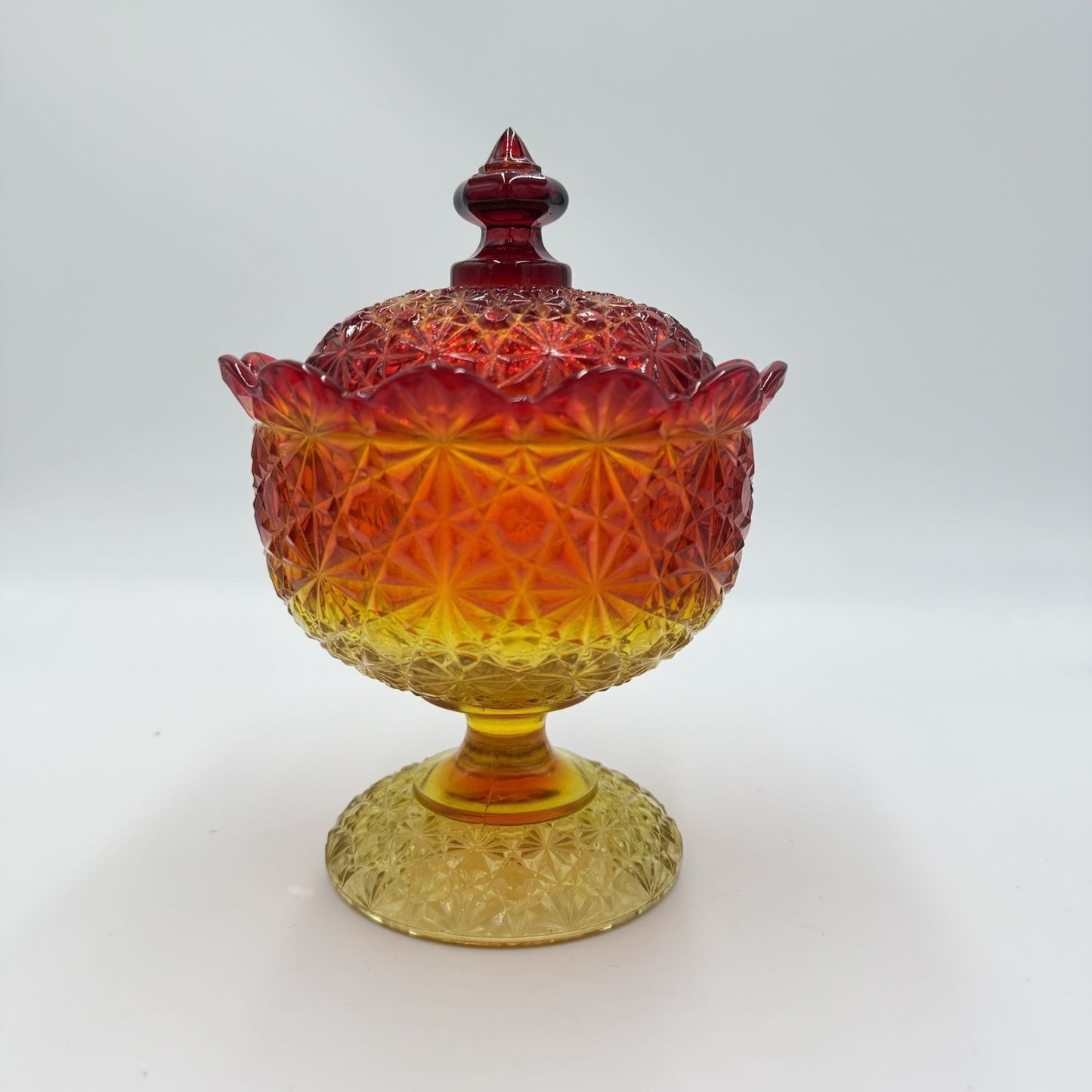 Vintage L.G Wright Daisy & Button Amberina  compote candy dish 7.5” Art Glass