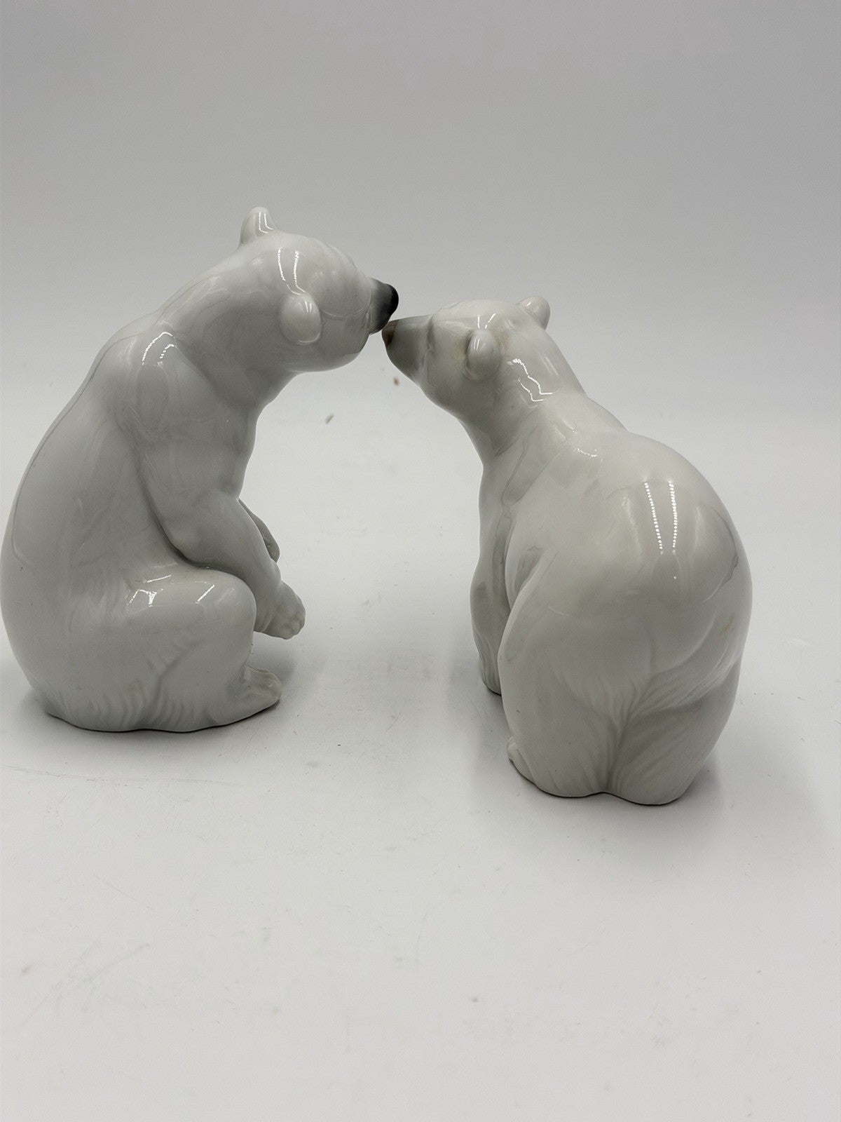 Lladro Polar Spain Porcelain Pair Polar Beats Figurine White  Juan Huerta 70s