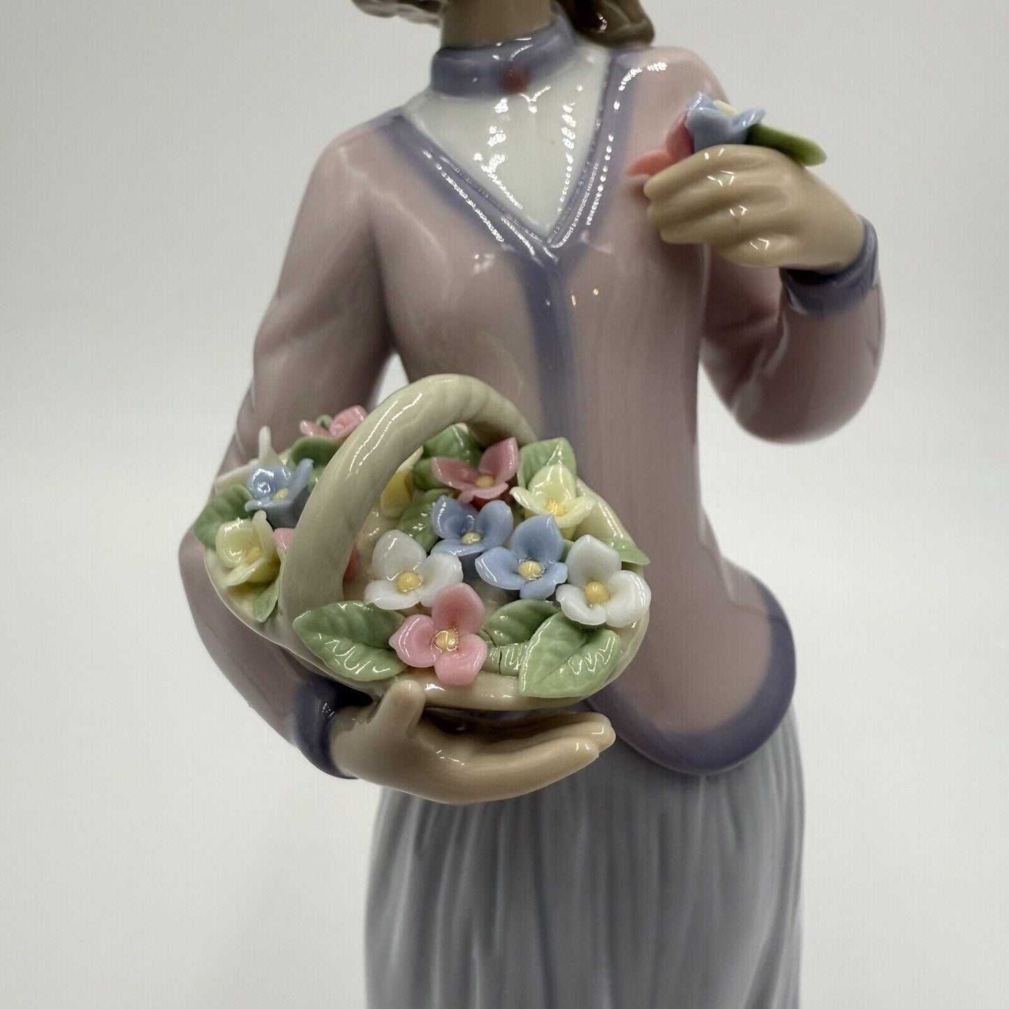 1996 Lladro Figurine 7644 INNOCENCE IN BLOOM 10" Collectors Society Club Mint