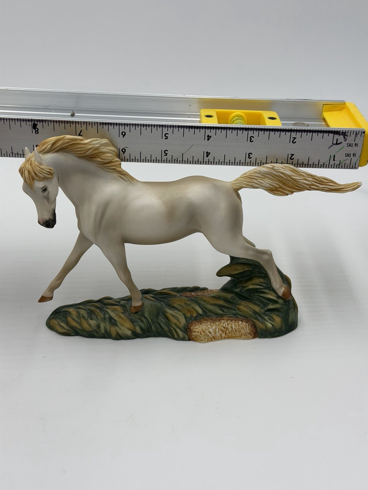 Franklin Mint Porcelain 1989 Great Horses of the World Camargue White Horse