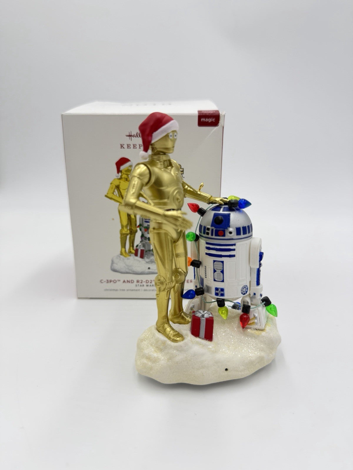 Hallmark Star Wars C-3PO &R2-D2 Droids Peekbuster Motion Activated Ornament 2019