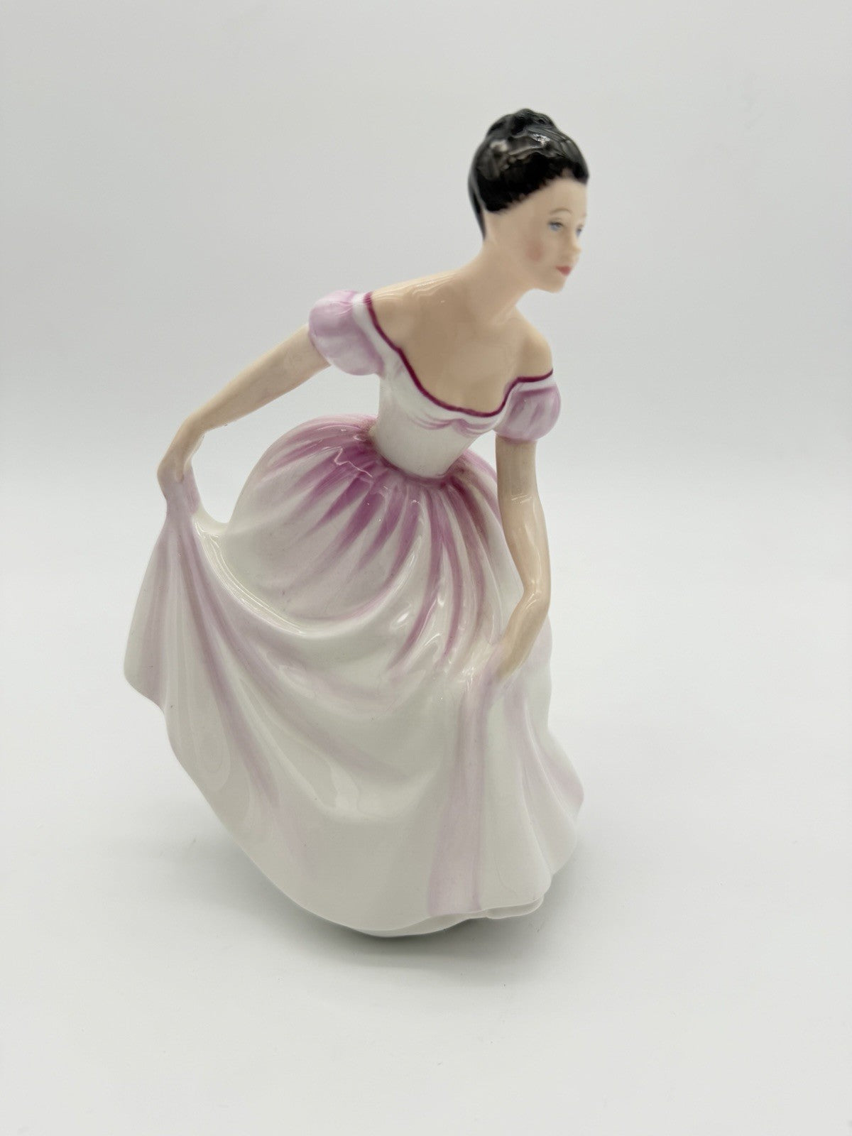 Royal Doulton Porcelain England Danielle Figurine HN3001 Pink Dress