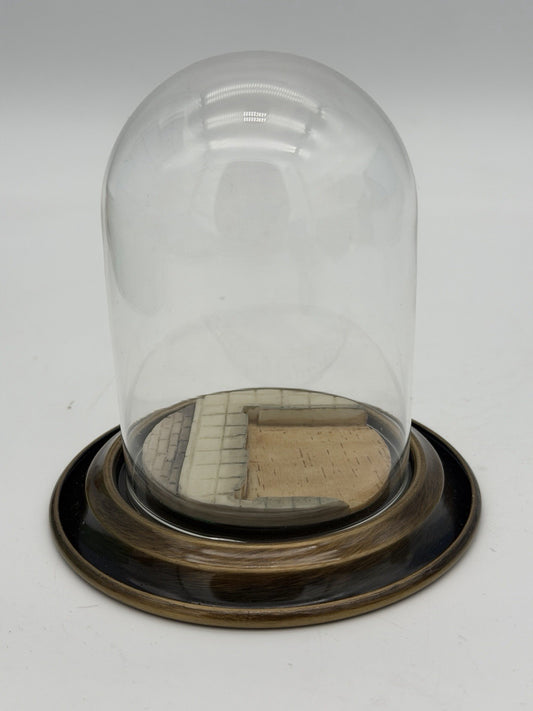Olszewski Goebel Miniatures 953-D Glass Dome The Solitaire Display